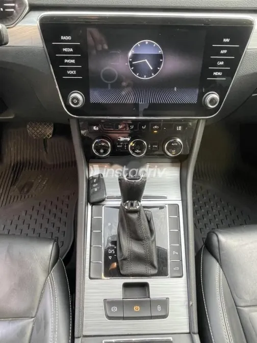 سكودا سوبيرب 2022 أزرق غامق مستعملة للبيع - 10