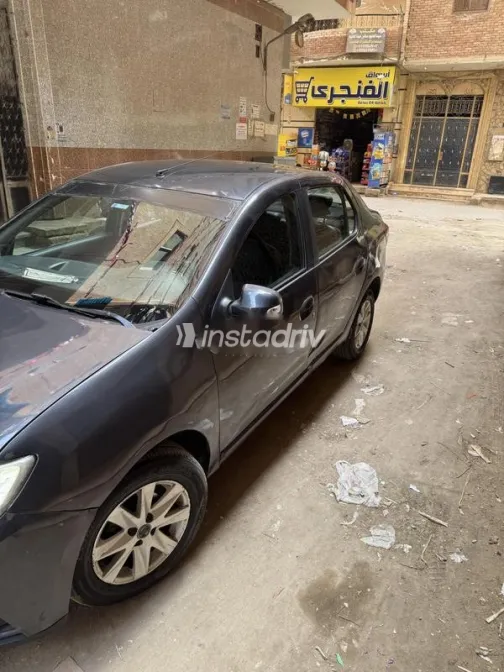 رينو لوجان 2018 أبيض مستعملة للبيع - 4