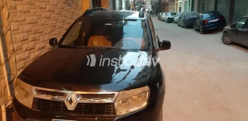 Renault Duster 2011 Black Used for Sale - 1