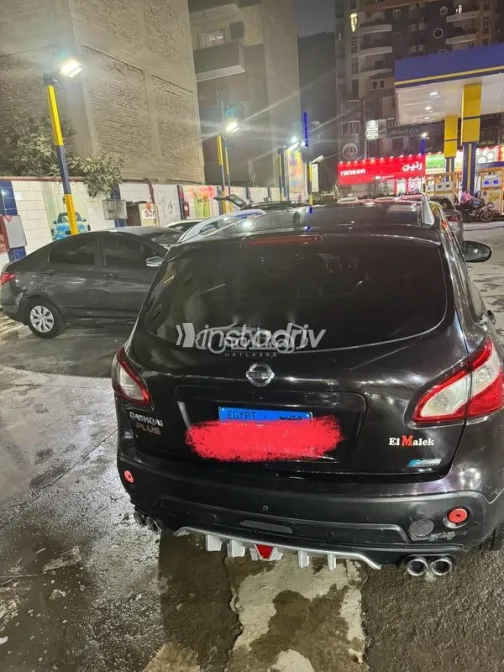 Nissan Qashqai 2012 Black Used for Sale - 4