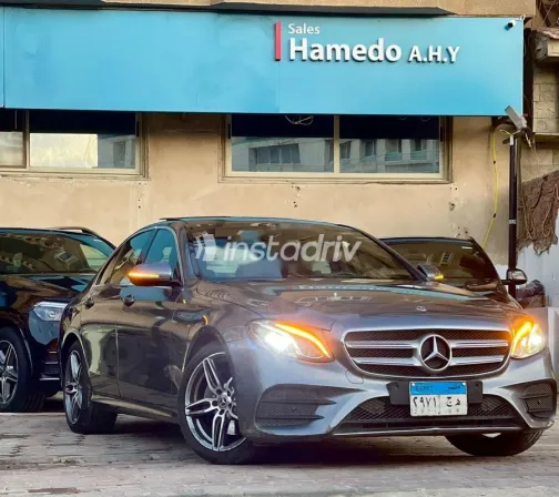 Mercedes E 180 2019 White Used for Sale - 1