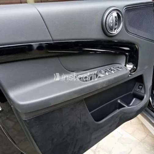 Mini Country man 2022 Black Used for Sale - 10