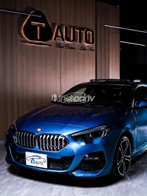 بي ام دبليو 218 i 2021 أزرق غامق مستعملة للبيع - 1