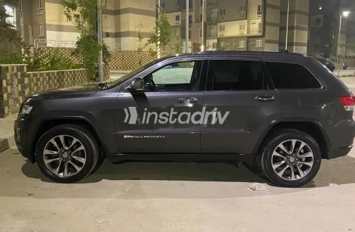 Jeep Grand Cherokee 2017 White Used for Sale - 2