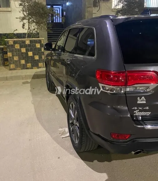 Jeep Grand Cherokee 2017 White Used for Sale - 4