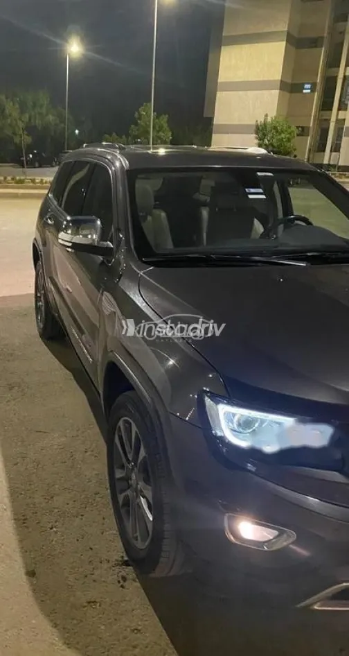 Jeep Grand Cherokee 2017 White Used for Sale - 8
