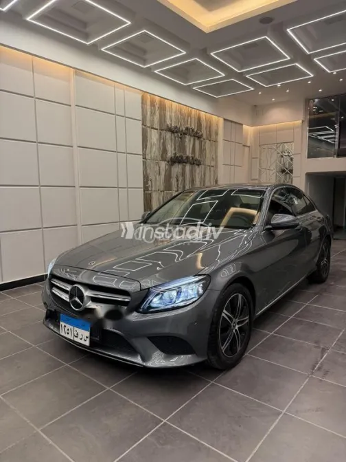 Mercedes C 180 2021 Gray Used for Sale - 3
