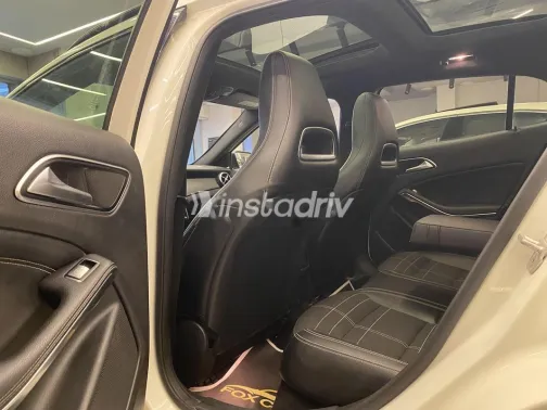 Mercedes GLA 2015 White Used for Sale - 8