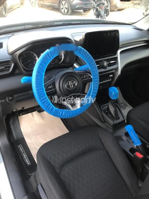 Toyota Urban Cruiser 2025 Silver Used for Sale - 9