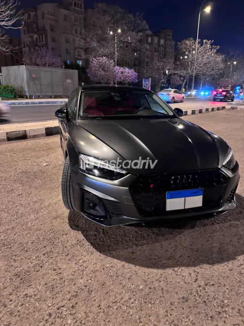 اودي A5 2022 أبيض مستعملة للبيع - 1