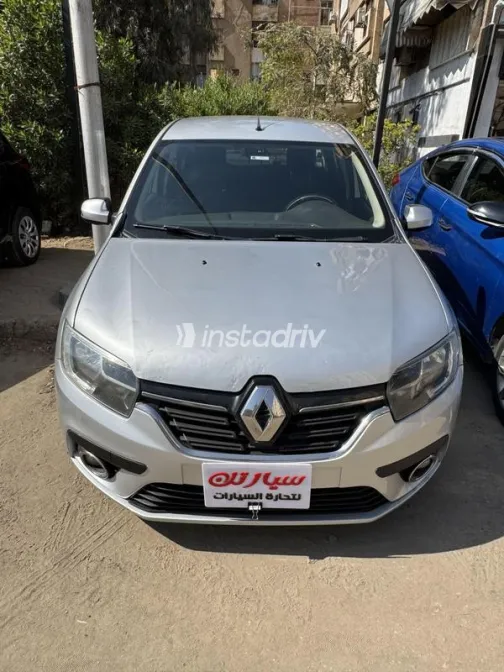Renault Logan 2012 White Used for Sale - 2