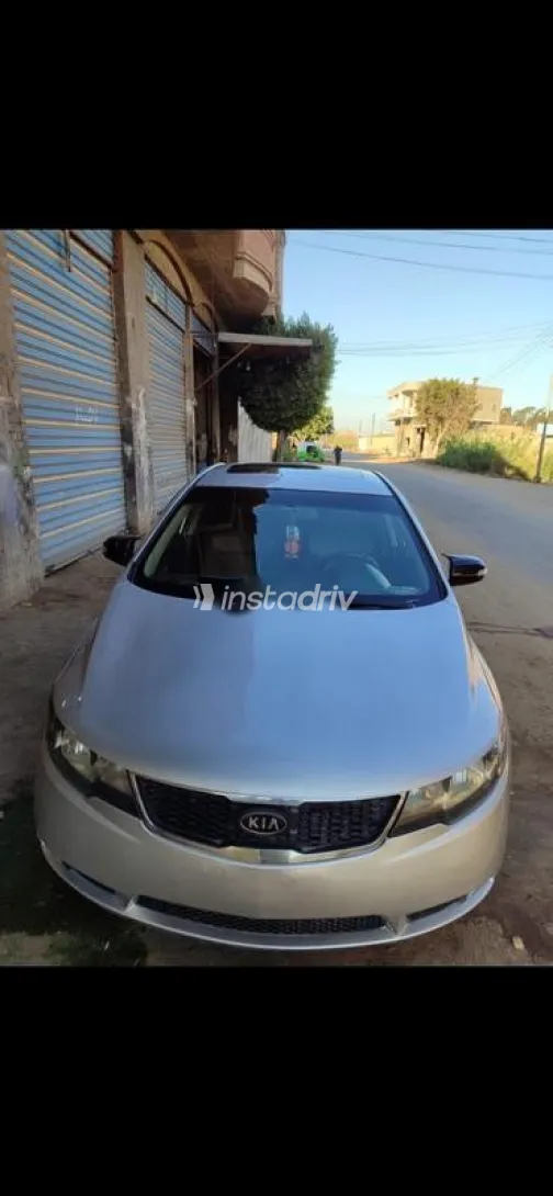 Kia Cerato 2010 Silver Used for Sale - 1