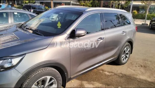 Kia Sorento 2019 White Used for Sale - 3