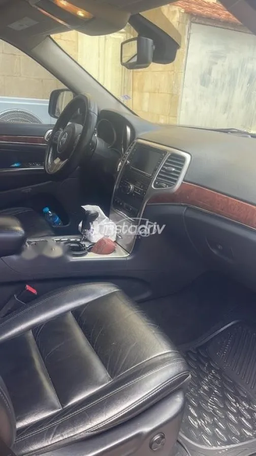 Jeep Grand Cherokee 2012 Gray Used for Sale - 3
