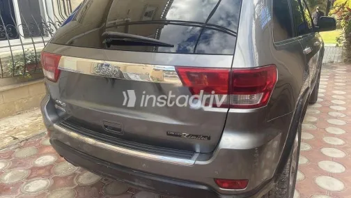 Jeep Grand Cherokee 2012 Gray Used for Sale - 5