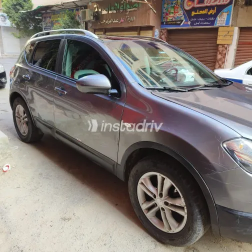 Nissan Qashqai 2014 White Used for Sale - 5