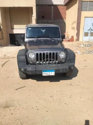 جيب رانجلر 2014 رمادي مستعملة للبيع