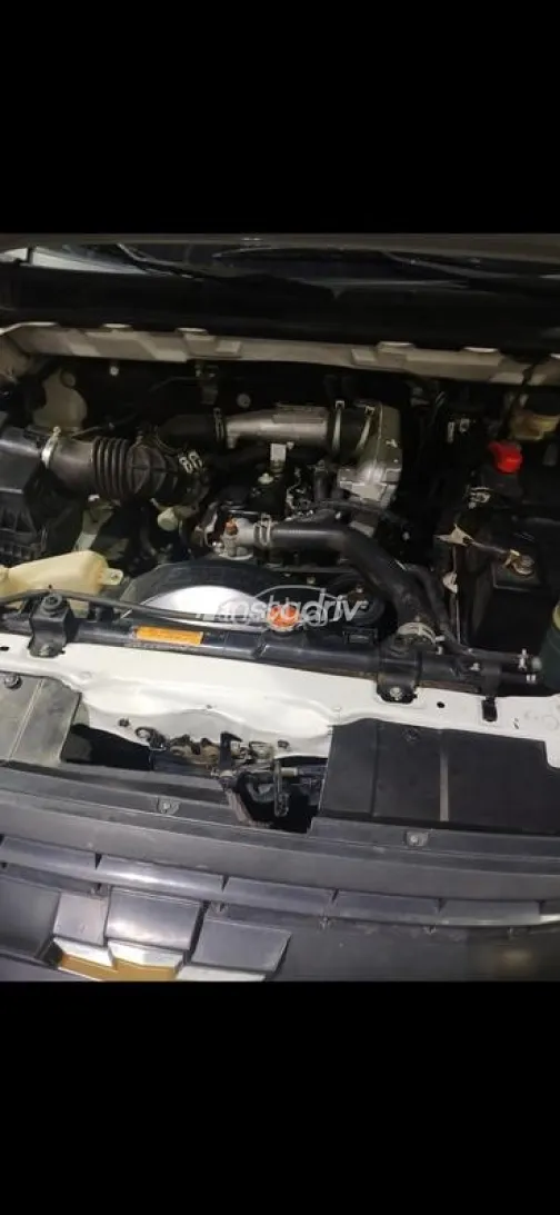 Chevrolet T-Series 2019 White Used for Sale - 4