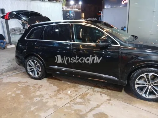 اودي Q7 2024 أبيض مستعملة للبيع - 5