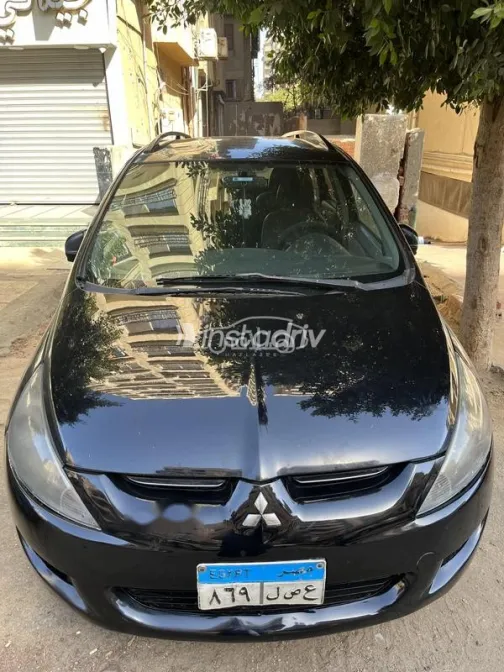 Mitsubishi Grandis 2006 Black Used for Sale - 7