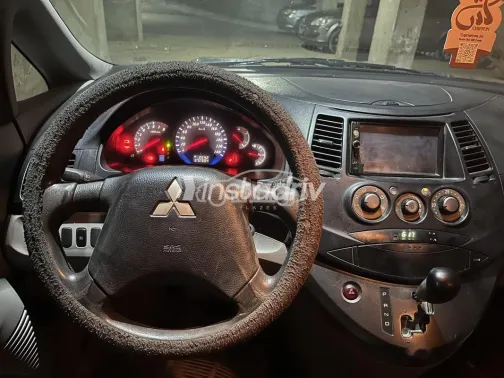 Mitsubishi Grandis 2006 Black Used for Sale - 9