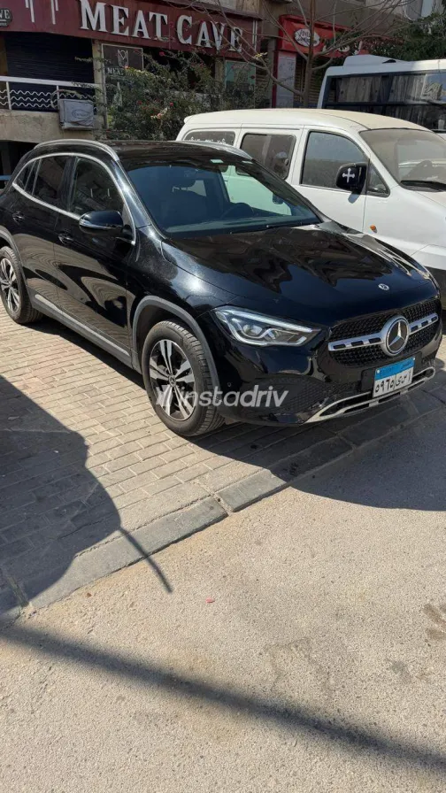 Mercedes GLA 200 2023 White Used for Sale - 2