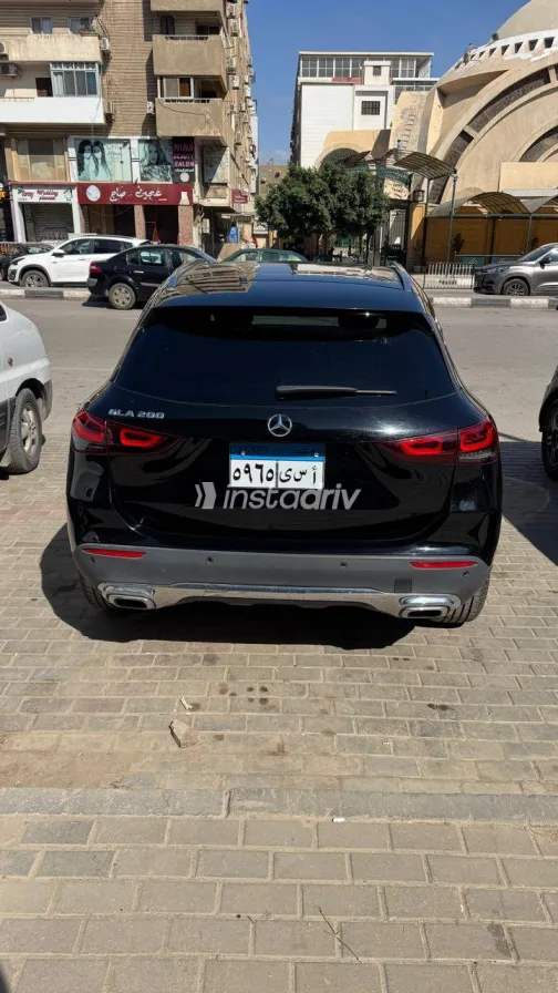 Mercedes GLA 200 2023 White Used for Sale - 7