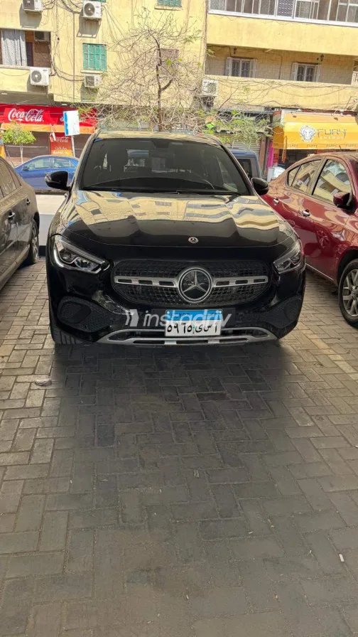 Mercedes GLA 200 2023 White Used for Sale - 10