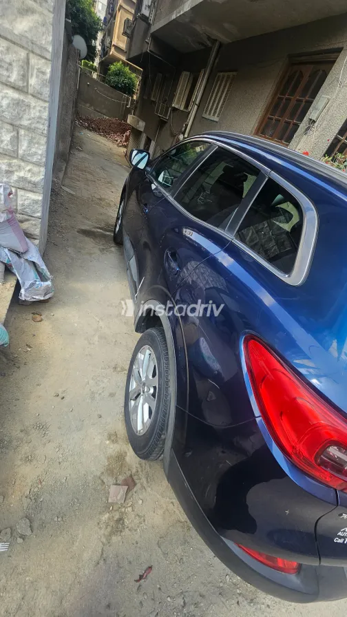 Renault Kadjar 2018 White Used for Sale - 6