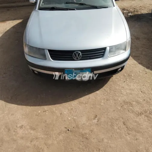 Volkswagen Passat 1999 Silver Used for Sale - 4