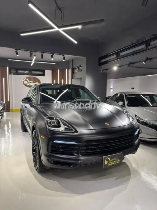 Porsche Cayenne S 2022 Black Used for Sale - 2
