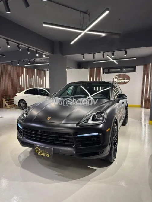 Porsche Cayenne S 2022 Black Used for Sale - 3
