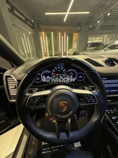 Porsche Cayenne S 2022 Black Used for Sale - 6
