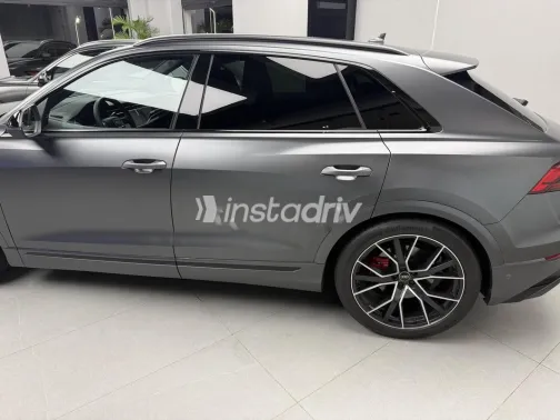 اودي Q8 2025 رمادي مستعملة للبيع - 2