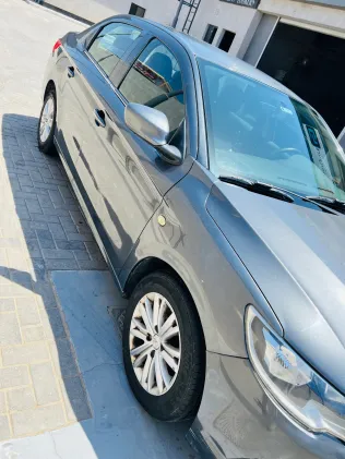 بيجو 301 2018 أبيض مستعملة للبيع