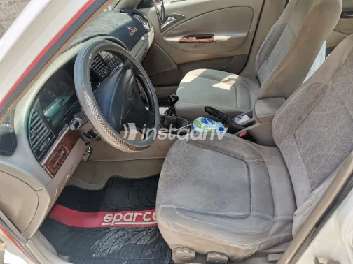 Daewoo Nubira 2000 White Used for Sale - 3