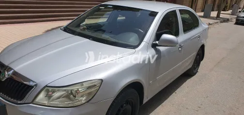 سكودا اوكتافيا A5 2011 أبيض مستعملة للبيع - 3