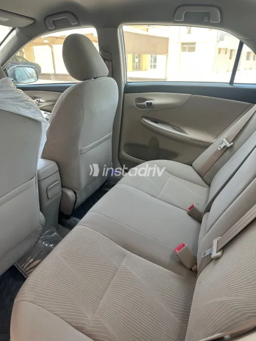Toyota Corolla 2013 White Used for Sale - 1