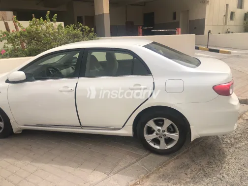 Toyota Corolla 2013 White Used for Sale - 9