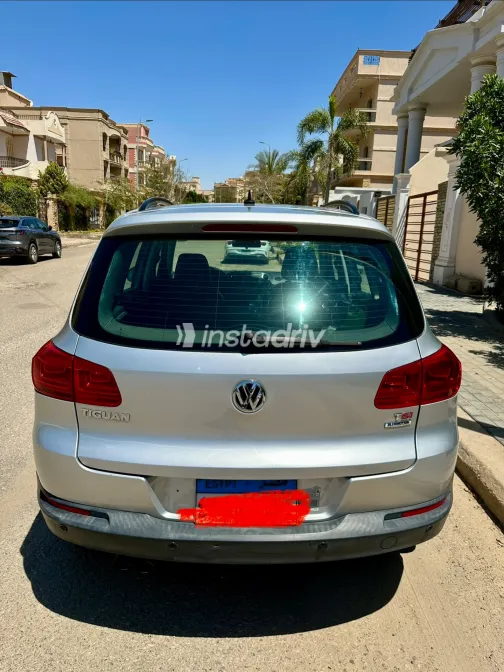 Volkswagen Tiguan 2015 White Used for Sale - 3