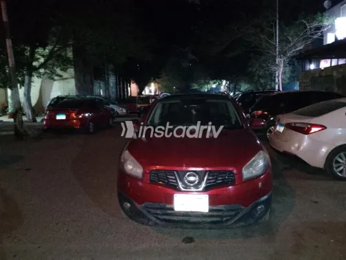 Nissan Qashqai 2013 Dark Red Used for Sale - 9