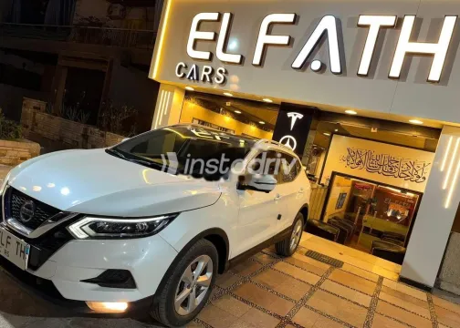 Nissan Qashqai 2021 White Used for Sale - 3