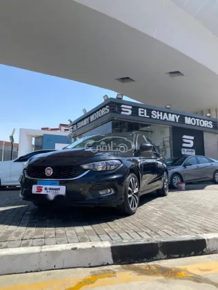 فيات تيبو 2021 أسود مستعملة للبيع