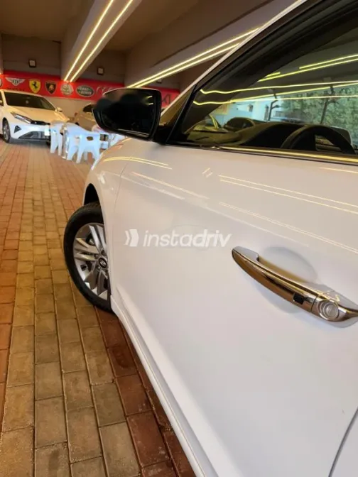 Hyundai Elantra 2026 White Used for Sale - 7