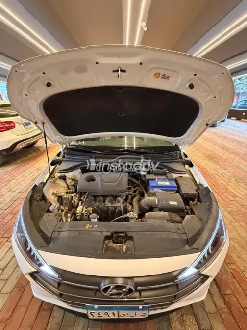 Hyundai Elantra 2026 White Used for Sale - 9