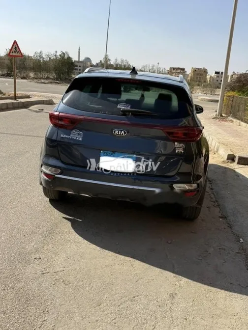 Kia Sportage 2021 White Used for Sale - 2