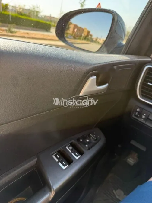 Kia Sportage 2021 White Used for Sale - 8