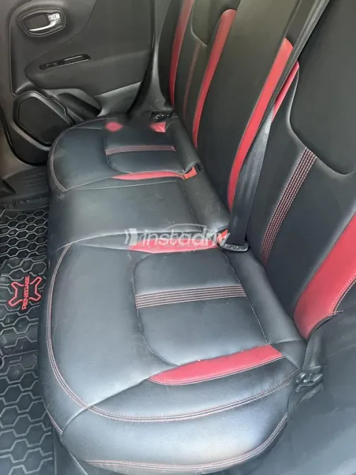 Jeep Renegade 2020 White Used for Sale - 6
