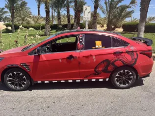 شيرى اريزو 5 2021 أحمر غامق مستعملة للبيع