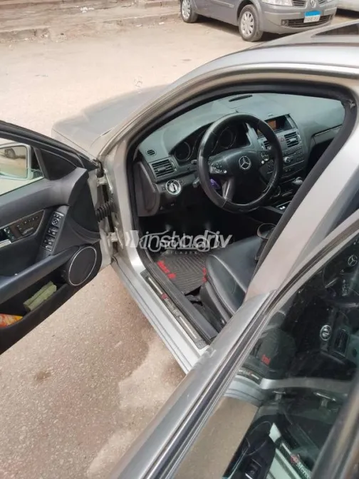مرسيدس C 250 2011 فضي مستعملة للبيع - 6